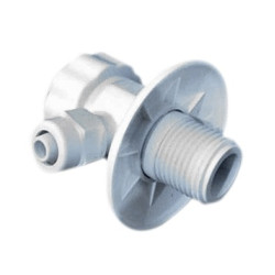 Conexão Tê em ABS branco, roscas 1/2", saída para mangueira 3/8" Conexão Tê em ABS branco, roscas 1/2", saída para mangueira 3/8"