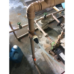 Válvula Labial para bomba dosadora de cloro - mangueira 1/4 - Injetronic Válvula Labial para bomba dosadora de cloro - mangueira 1/4 - Injetronic