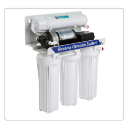 Conjunto de carcaças para osmose reversa 100 GPD, com suporte e bomba 220V Conjunto de carcaças para osmose reversa 100 GPD, com suporte e bomba 220V